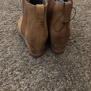 Size 9 Sorel wedge boots